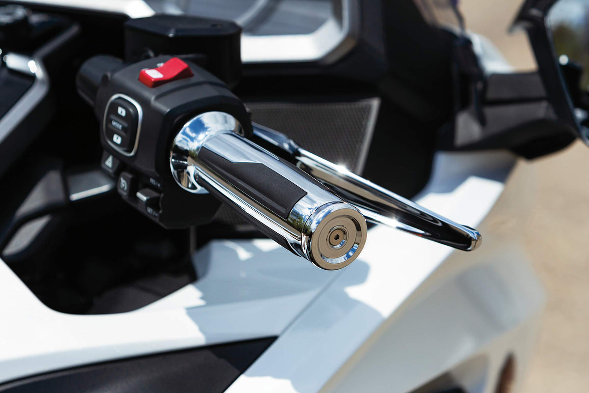 Pair of chrome Kuryakyn Omni motorcycle grips for 2018–2019 Gold Wing.